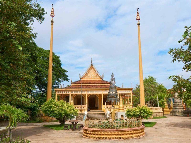 Готель Dragon Royal Angkor Сіємреап Екстер'єр фото